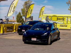 Hertz Sells About 20,000 EV, Replacing With Gasoline Cars